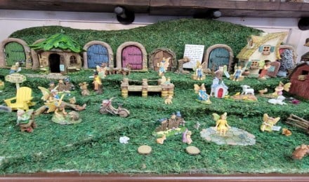 Amish Made Home Decor at Eash Sales